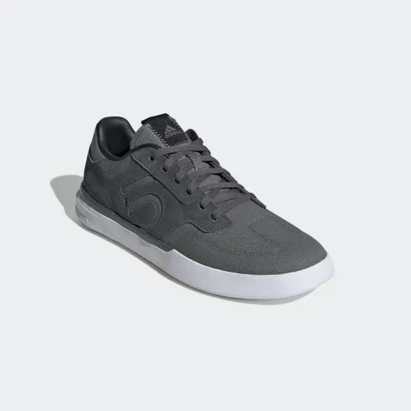 Sleuth Canvas